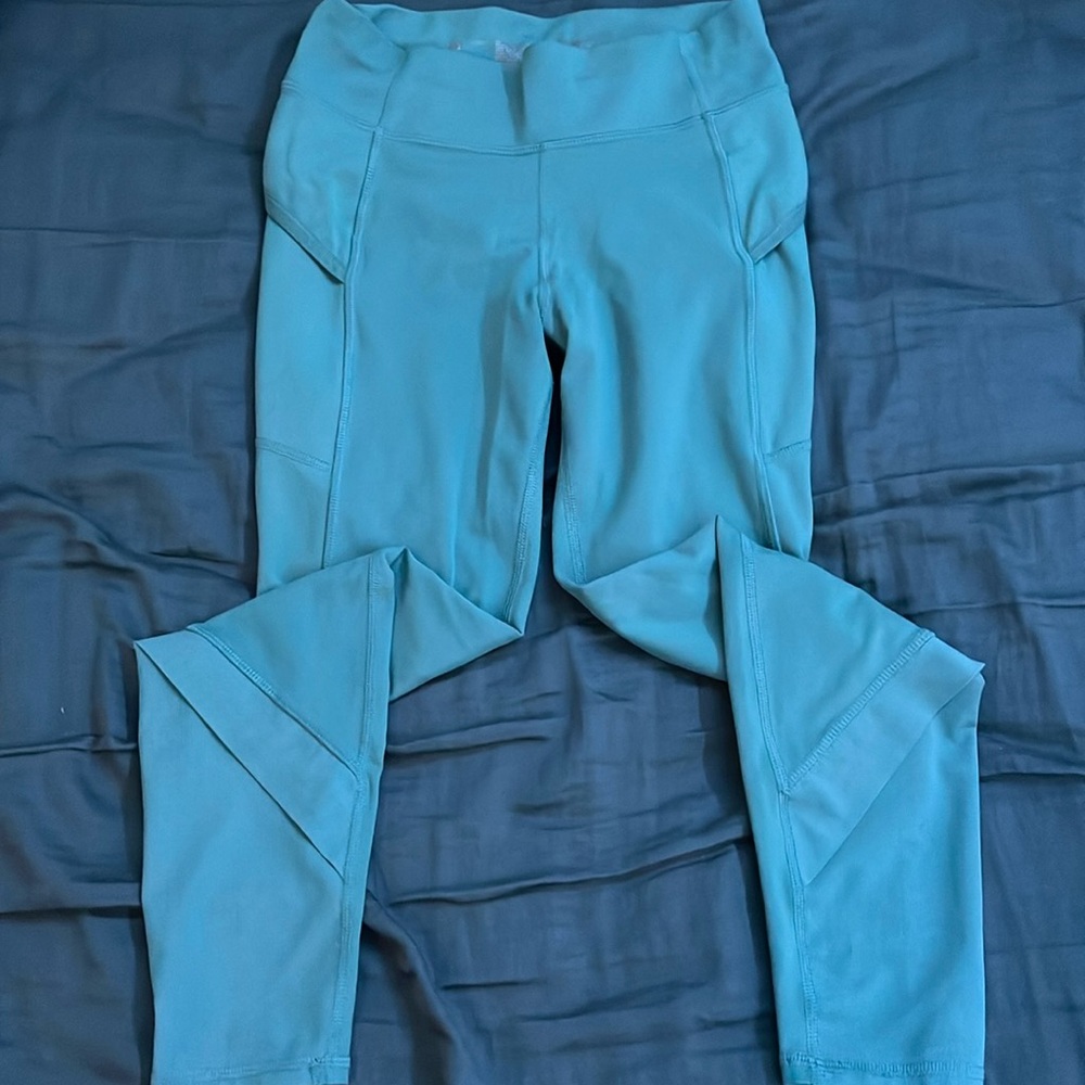 Green mesh leggings